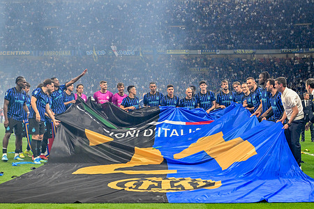 The players of Inter celebrate championship after his team winning the Serie A, and their 21st Scudetto during the match between Inter and Parma at the San Siro Stadium. Final Score : Inter Milan 2 : 0 Parma