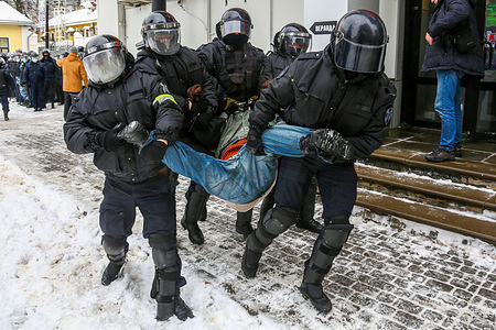 A protester seen under arrest by the police during the protest in support of the opposition political leader Alexei Navalny.
Hundreds of protesters gathered in the city center of Nizhny Novgorod to protest against arrest of the opposition political leader Alexey Navalny. Navalny was arrested on January 17 when he returned from Germany, where he had spent five month recovering from poisoning.