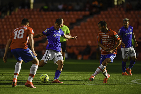 Getafe CF player Enes Ünal seen in action during the La Liga Santander match between Granada CF and Getafe CF at Estadio Nuevo Los Carmenes.
(Final Score; Granada CF 0:0 Getafe CF)