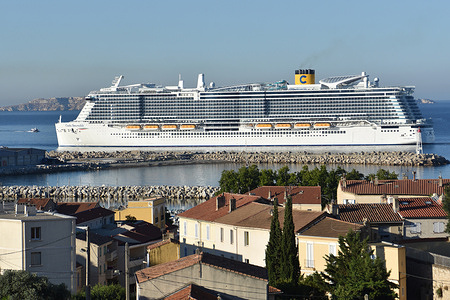 A view of the cruise ship “Costa Smeralda” arriving in Marseille.
The Italian liner “Costa Smeralda” cruise ship arrives in the French Mediterranean port of Marseille.