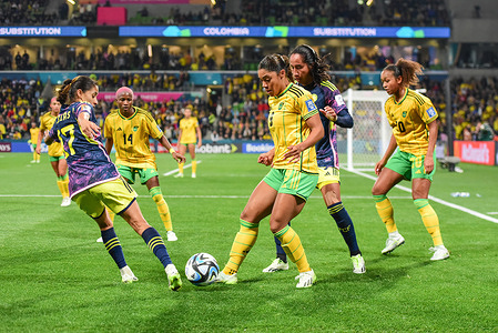 Carolina Arias (L) of Colombia and Kameron Simmonds (R) of Jamaica are seen in action during the FIFA Women's World Cup 2023 Round 16 match between Colombia and Jamaica at the Melbourne Rectangular Stadium. Final score Colombia 1:0 Jamaica.