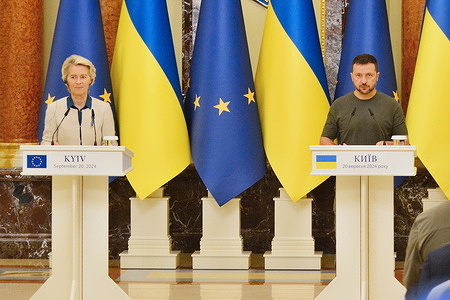 The Head of the EU Commission Ursula Gertrud von der Leyen (L) and President of Ukraine Volodymyr Zelenskyy (R) take part in a joint press conference in Kyiv. The head of the European Commission Ursula Gertrud von der Leyen has announced a €35 billion loan from the EU to Ukraine, secured by future profits from frozen Russian assets.