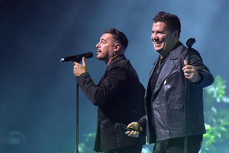 Andy and Lucas (from L to R) during one of their last performances at Cadena Dial's Unicxs Concert. The Spanish singing duo "Andy and Lucas" are to separate due to health problems. Andy and Lucas are a Spanish singing duo formed by Andrés Morales Troncoso and Lucas González Gómez. Lucas Gonzalez announced exclusively on Prime Time on the TV program "El Hormiguero" the separation of the group after more than 20 years on stage because of his cardiovascular problems.