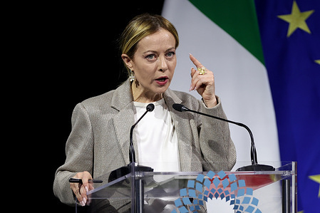 Italian Prime Minister Giorgia Meloni delivers a speech, analyzing the challenges facing tourism from a future perspective during this time of international crisis. She was addressing an audience of Italian hotel and tourism entrepreneurs. At the 76th National Assembly of Federberghi in Rome’s EUR district, Prime Minister Giorgia Meloni joined industry leaders to discuss the future of Italian tourism, innovation, and growth. A moment of dialogue and vision for one of Italy’s key sectors.