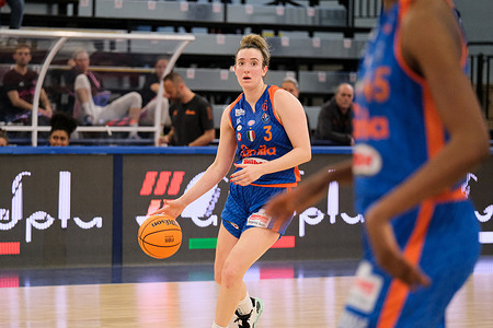 Marina Mabrey of Famila Wuber Schio Team in action during the quarter of Women's Final Eight of the Italian Cup 2023. Famila Wuber Schio Team beat Passalacqua Ragusa Team with a score of 87 - 80 at La Molisana Arena.