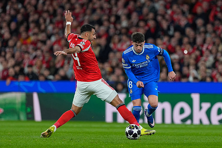 Vangelis Pavlidis of SL Benfica (L) and Federico Valverde of Real Madrid CF (R) in action during UEFA Champions League 2025/26 KO play-offs 1st leg between SL Benfica and Real Madrid CF at Estadio da Luz.
Final score: SL Benfica 0:1 Real Madrid CF