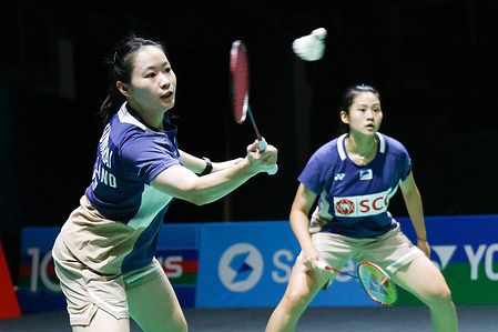 Ornnicha Jongsathapornparn and Sukita Suwachai (L) of Thailand plays against Yeung Nga Ting and Yeung Pui Lam of Hong Kong (not pictured) during the Women's Doubles Round 32 match of the Petronas Malaysia Open 2026 at Axiata Arena. Ornnicha Jongsathapornparn and Sukita Suwachai won with scores; 19/21/21 : 21/11/16.