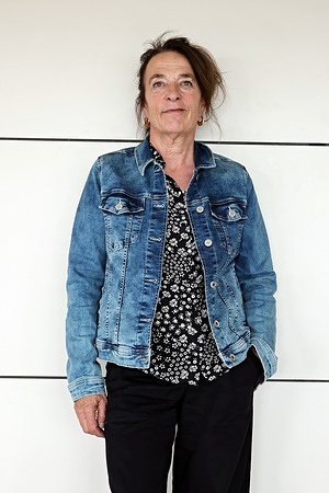 The Swiss theater director, actress and playwright Anina Jendreyko is seen. Swiss playwright, actor, and director Anina Jendreyko gave a talk at the 11th Amed International Festival, organized by the Diyarbakır Metropolitan Municipality and the Amed City Theater in the Turkish city of Diyarbakir. In the talk titled “We Need Women’s Emancipated Perspective to Avoid Reproducing Power and Violence in Theater,” Jendreyko shared her experiences.