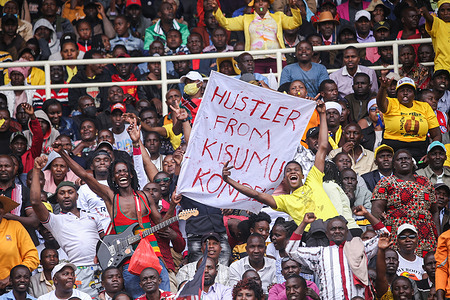 Kenyans turned up in thousands at the Moi International Sports Center in Kasarani, Nairobi to witness the swearing in of Dr. William Ruto as the 5th President of the Republic of Kenya.