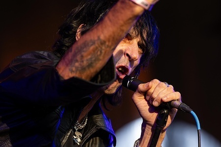 Vocalist Iñaki “Pela” Urbizu performs as part of Marky Ramone touring band during the last day of the Vilar de Mouros Festival. Marky Ramone N.Y.C. performed on the last day of the Vilar de Mouros Festival 2026, presenting a high‑intensity punk rock set centred on the legacy and repertoire of the Ramones. The performance highlighted Marky Ramone’s fast, direct drumming style, echoing the urgency and simplicity that defined the New York punk movement. Supported by a touring vocalist, guitarist and bassist, the concert maintained the spirit of the classic Ramones songs.