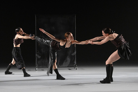 The Lucia Montes and Mado Dallery Company perform on stage during a dress rehearsal of 'IM/PASIBLES' at Centro de Danza Matadero.