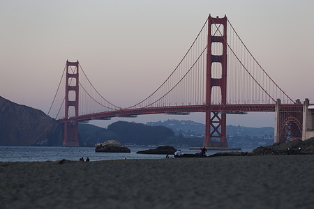 The Golden Gate Bridge, a famous place in the United States and a landmark of San Francisco. Most people who visit San Francisco would like to go to there to take photos.