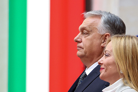 Italian Prime Minister Giorgia Meloni and Hungarian President Viktor Orban thank the Italian armed forces. Prime Minister Giorgia Meloni received Hungarian Prime Minister Viktor Orban for a discussion focused on the war in Ukraine and Italy's position within Europe ahead of decisions on the rule of law and sanctions.