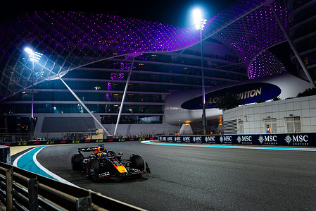 Oracle Red Bull Racing 1 Team's Dutch driver Max Verstappen compete during the qualifying of the Formula 1 Abu Dhabi Grand Prix 2025.