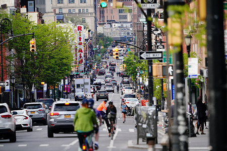 A view of a busy street in Brooklyn, New York.