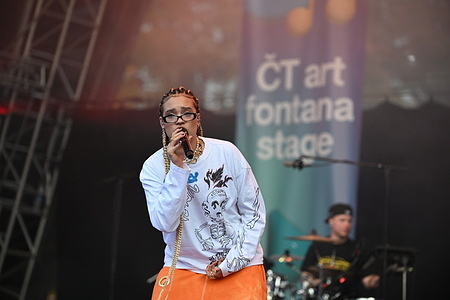 Polish singer and songwriter Sara James (full name Sara Zofia Egwu-James) performs live on stage during the second day of open-air summer music festival Metronome Prague 2025.