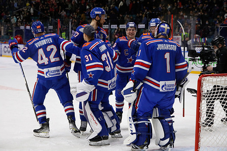 SKA Hockey Club player, Mat Robinson (No.37), Lars Johansson (No.1), Stepan Falkovsky (No.77) seen in action during the Kontinental Hockey League, Gagarin Cup, KHL 2021/22 between SKA Saint Petersburg and Spartak Moscow at the Ice Sports Palace. (Final score; SKA Saint Petersburg 2:1 Spartak Moscow)