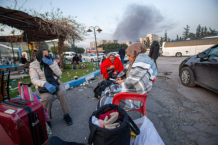 Displaced people from the earthquake-affected province of Hatay prepare to leave the city at Hatay Iskenderun Bus Station. Hatay is the most damaged area due to the terrible earthquake in southern Turkey. Turkey and Syria have experienced the most severe earthquakes to hit the region in almost a century. After a 7.8 magnitude earthquake in southeast Turkey, a second 7.7 magnitude earthquake occurred in northern Syria.