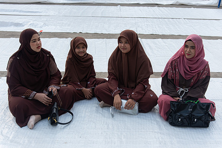Muslims seen attend during Eid al-Fitr celebration at the Islamic center of Thailand. Eid al-Fitr is a religious holiday celebrated by Muslims around the world that marks the end of Ramadan, Islamic holy month of fasting.