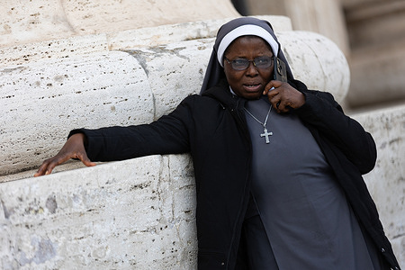 A Catholic nun seen in Rome on the eve of Pope Francis’s funeral. According to the Vatican, approximately 250,000 people visited the basilica over three days to pay their final respects. With the public farewell now completed, world leaders are arriving in Rome ahead of the funeral scheduled for April 26, 2025.