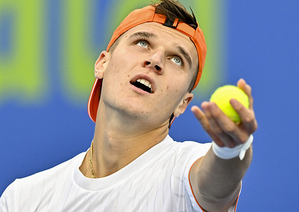 Jakub Mensik of Czech Republic seen in action against Jan Choinski of Great Britain during the Round of 32 at the ATP men’s Qatar ExxonMobil Open 2026 at the Khalifa International Tennis Complex. Jakub Mensik won against Jan Choinski 6-7,6-2,6-4.     