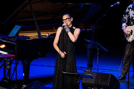 Leonor Watling performs during the JAZZMADRID concert at the Fernanda Gómez Theatre in Madrid.