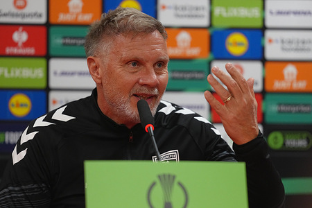 Thorsten Fink, head coach of Samsunspor, speaks to the media in the pre-match press conference ahead of the UEFA Conference League 2025/26 League Round of 16 second leg match between Rayo Vallecano and Samsunspor at Estadio de Vallecas.