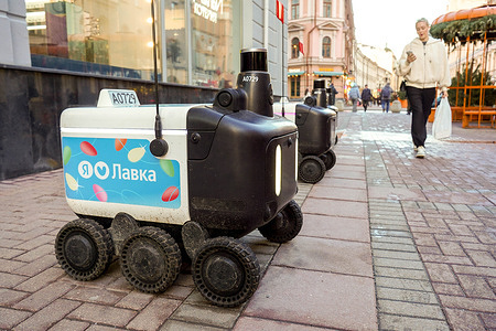 Delivery robots Yandex.Lavka on Arbat in Moscow