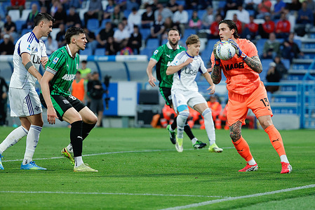 Stefano Turati of US Sassuolo Calcio seen in action during the Italian Serie A soccer match US Sassuolo Calcio vs Como 1907 at Mapei Stadium-Città del Tricolore. Final score : US Sassuolo Calcio 2:1 Como 1907