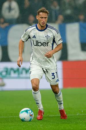 Mergim Vojvoda of Como 1907 seen in action during the Italian Serie A soccer match Atalanta BC - Como 1907 at New Balance Stadium. Final Score Atalanta BC 1:1 Como 1907