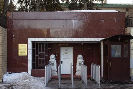 One of the entrances in the Embassy of the People's Republic of China in Russian Federation.