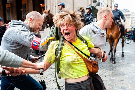 A yellow vest is seen being arrested at the centre of the city by the police during the protest.
Hundreds of yellow vests from different parts of Europe protested against the EU parliament during the EU elections, at the Brussels North station. The riot police showed up and clashed with the demonstrators.