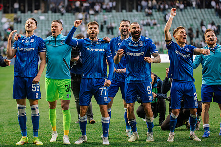 (L to R) Maksymilian Pingot, Filip Bednarek, Mario Gonzalez Gutierrez, Antonio Milic, Mikael Ishak, Joel Vieira Pereira, Dino Hotic of Lech celebrate a win during the Polish PKO Bank Polski Ekstraklasa League match between Legia Warszawa and Lech Poznan at Marshal Jozef Pilsudski Legia Warsaw Municipal Stadium. Final score; Legia Warszawa 0 : 1 Lech Poznan.