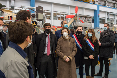 Florence Parly (R) and Bruno Even (L) (CEO Airbus Helicopters) seen greeting the personnel of the helicopter assembly line.
Florence Parly, Minister of Defense, visits the Airbus Helicopters plant in Marignane. She officialized a contract for the validation of the purchase of 30 new NH160 helicopters nicknamed "guépard". This order perpetuates the employment of the industrial site for at least 15 years.