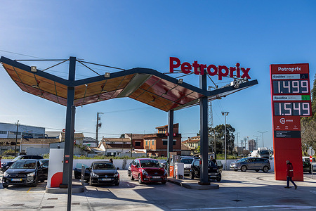 Urban fuel stations see heavy demand as motorists fill up early as the country braces for a sharp fuel price hike.