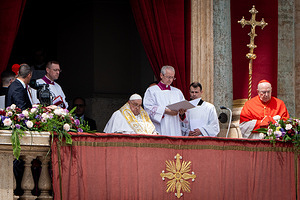 Vatican City, Vatican - 20/04/2025 12:19:57: Pope Francis delivers his traditional ‘Urbi et Orbi’ Blessing from the balcony of St. Peter's basilica overlooking St. Peter's Square in Vatican City.
