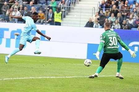 Luis Enrique (11) of Zenit and Sergey Pesjakov (30) of Krylia Sovetov seen in action during the Russian Premier League football match between Zenit Saint Petersburg and Krylia Sovetov Samara at Gazprom Arena. Final score; Zenit 2:1 Krylia Sovetov.