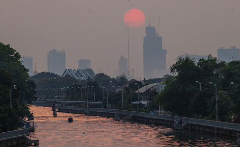 View of the sunset through the smog.