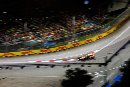 Lando Norris of Great Britain drives the (4) McLaren Formula 1 Team MCL39 during qualifying ahead of the F1 Grand Prix of Singapore at the Marina Bay Street Circuit.