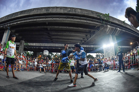 Boxers seen in action at Khlong Toei Community. Due to the popularity of the movie 'Fight Club' from 1999, Fight Club Thailand began in 2016 and created a community of combat sports enthusiasts through a Facebook group that anounces and organises underground fighting events. Klong Toey Street Slum Fight is held once a month at various locations in and around the Khlong Toei Community.