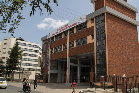 People seen walking past Nakuru City Disaster and Rescue Center.
Nakuru municipality was upgraded to city status by President Uhuru Kenyatta having satisfied all legal requirements, it becomes the fourth city after Nairobi, Mombasa and Kisumu. President Kenyatta awarded the charter to seal its city status last December 1, 2021.