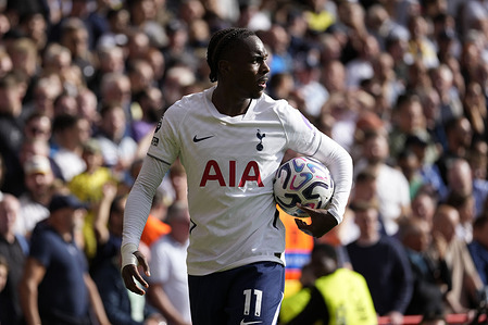 Mathys Tel of Tottenham Hotspur seen in action during the Premier league football match between Nottingham Forest and Tottenham Hotspur at the City Ground. Final score; Nottingham Forest 0 : 0 Tottenham Hotspur.