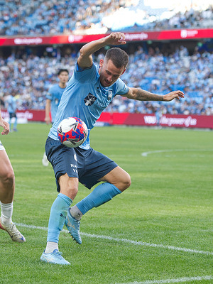 Jordan Courtney-Perkins of Sydney FC seen in action during the 2025/26 Isuzu UTE A-League Men Round 26 match between Sydney FC and Auckland FC held at the Allianz Stadium. Final score; Sydney FC 2:2 Auckland FC.