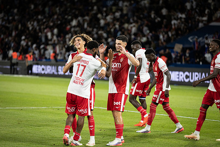 AS Monaco players celebrate their win during the Ligue 1 McDonald's match between Paris Saint-Germain and Monaco at Parc des Princes. Final result PSG 1 : 2 Monaco.
