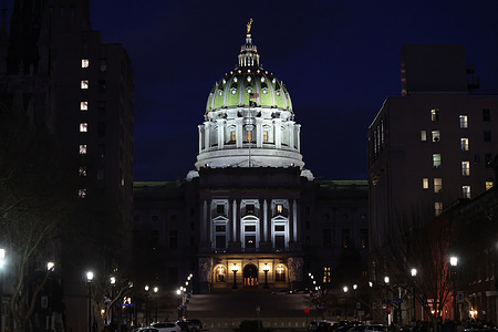 A view of the Pennsylvania State Capitol at night.