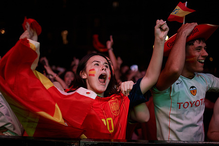 Spanish fans celebrate Spain's victory at the FIFA World Cup 2025 match held in New York City, which Spain played against Argentina. Spain 1 - 0 Argentina