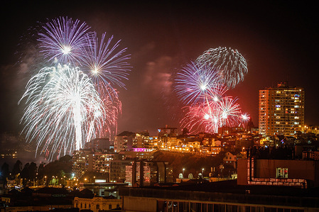 Fireworks illuminate the coast of the bay of Valparaíso and Viña del Mar in Chile, marking the New Year's celebration in Valparaíso.