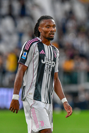 Khephren Thuram of Juventus seen in action during the 2025/26 Serie A match between Juventus and Inter at the Allianz Stadium. Final score: Juventus 4:3 Inter.