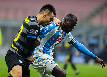 Lautaro Martínez of FC Internazionale and Kalidou Koulibaly of SSC Napoli seen in action during the Serie A 2020/21 football match between FC Internazionale and SSC Napoli at San Siro Stadium in Milan.
( Final score; FC Internazionale 1:0 SSC Napoli)