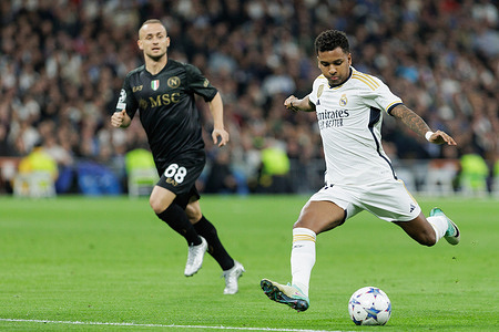 Rodrygo Goes (R) of Real Madrid seen in action during the UEFA Champions League 2023/24 match between Real Madrid and Napoli at Santiago Bernabeu Stadium. Final score; Real Madrid 4:2 Napoli.